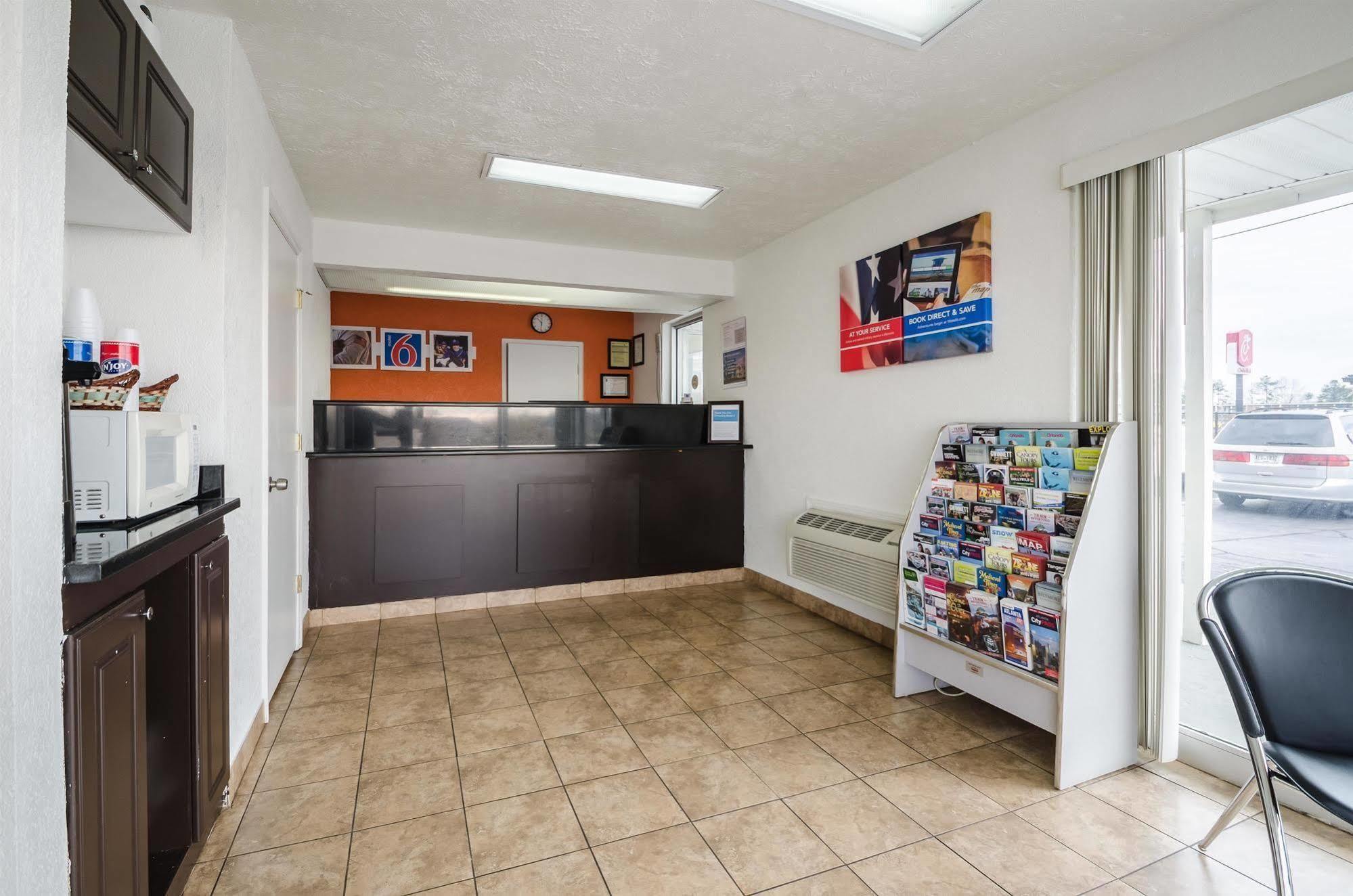 Motel 6-Commerce, Ga Bagian luar foto